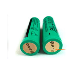 2PCS 4000mAh 18650 UltraFire Cells (Rechargeable button top Li-ion with PCB protection)